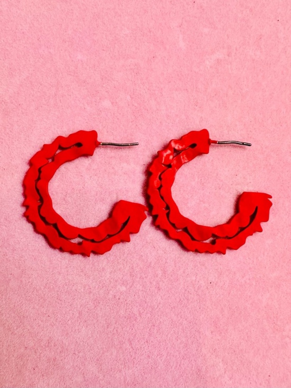 Red Ruffled Hoop Earrings - Picture 1 of 2